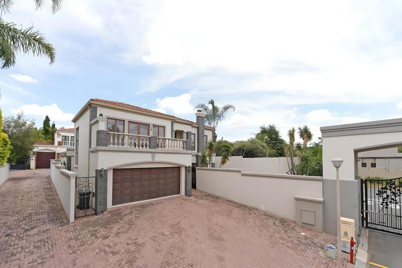 To Let 4 Bedroom Property for Rent in Beverley Gauteng