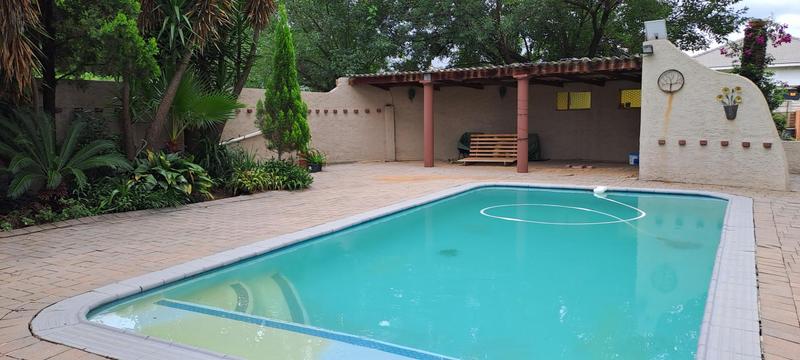 10 Bedroom Property for Sale in Rispark Gauteng