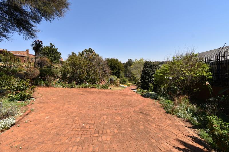 4 Bedroom Property for Sale in Noordheuwel Gauteng