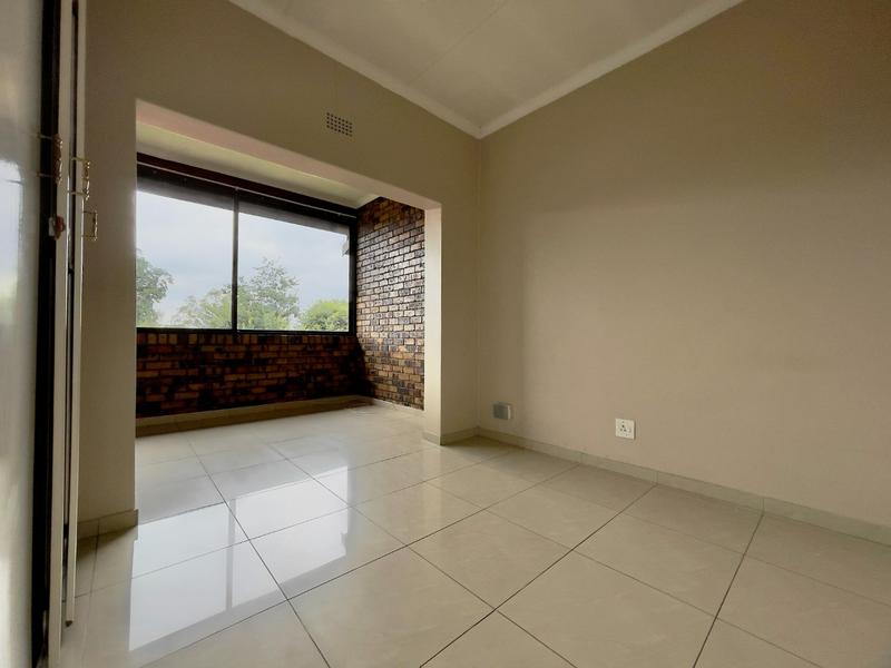 4 Bedroom Property for Sale in Fairland Gauteng