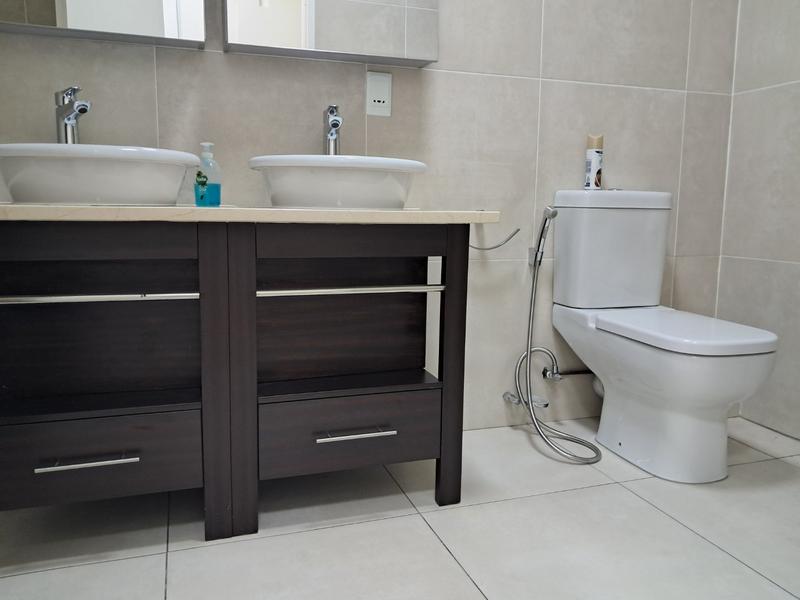 2 Bedroom Property for Sale in Sandton Central Gauteng