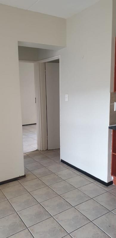 To Let 2 Bedroom Property for Rent in Bardene Gauteng