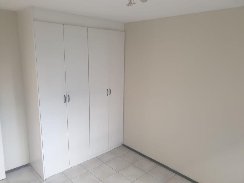 To Let 2 Bedroom Property for Rent in Bardene Gauteng