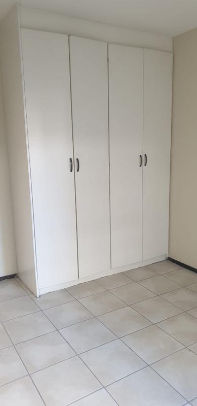 To Let 2 Bedroom Property for Rent in Bardene Gauteng