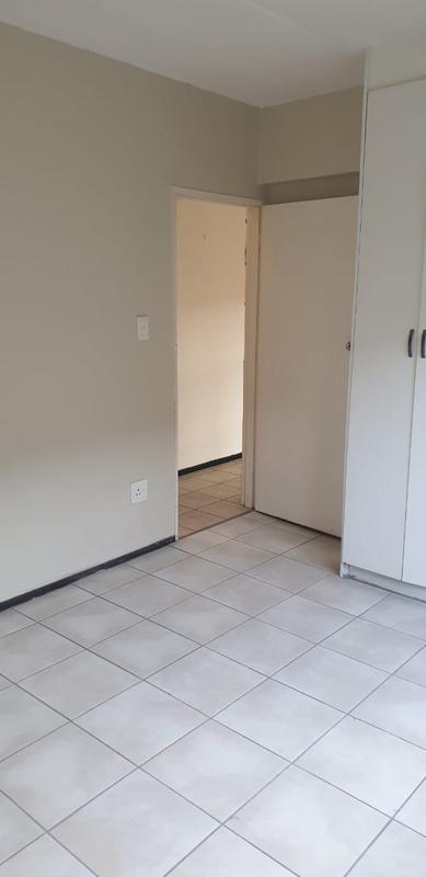 To Let 2 Bedroom Property for Rent in Bardene Gauteng