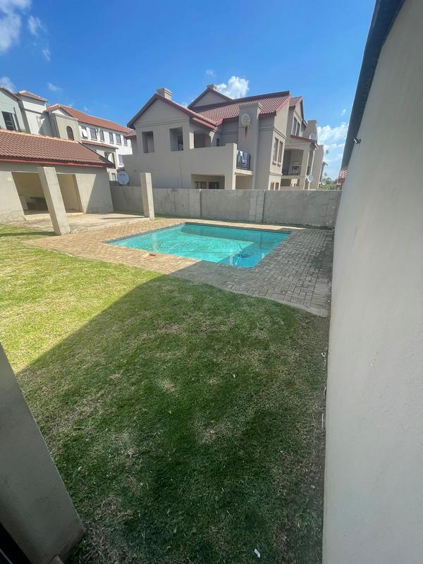 To Let 2 Bedroom Property for Rent in Carlswald Gauteng