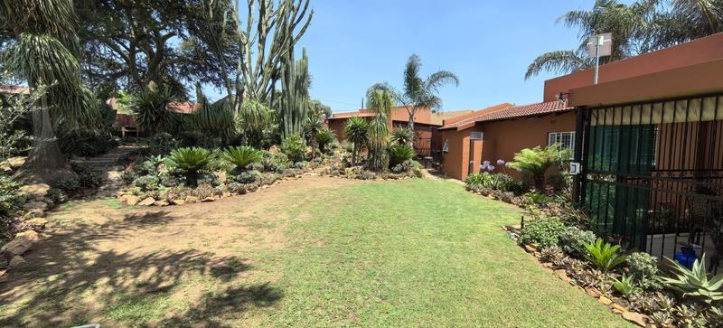 3 Bedroom Property for Sale in Wilro Park Gauteng