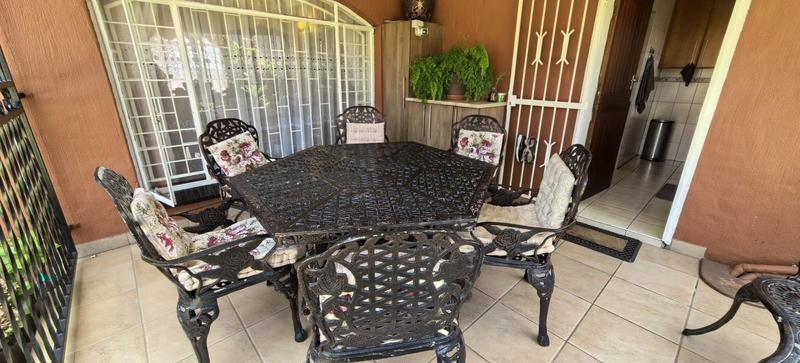 3 Bedroom Property for Sale in Wilro Park Gauteng