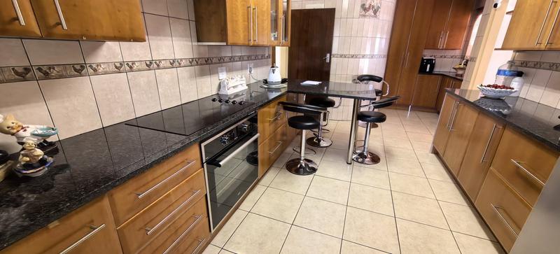 3 Bedroom Property for Sale in Wilro Park Gauteng