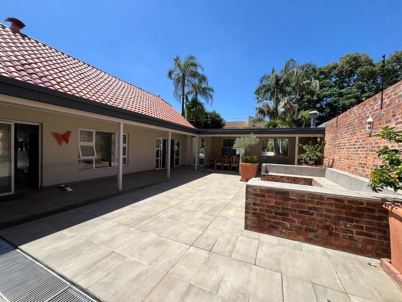 To Let 5 Bedroom Property for Rent in Waterkloof Ridge Gauteng