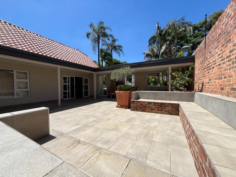 To Let 5 Bedroom Property for Rent in Waterkloof Ridge Gauteng