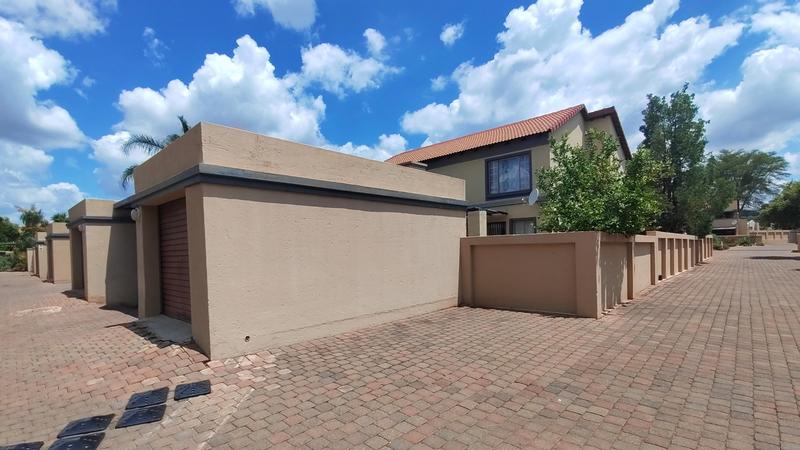 2 Bedroom Property for Sale in Annlin Gauteng