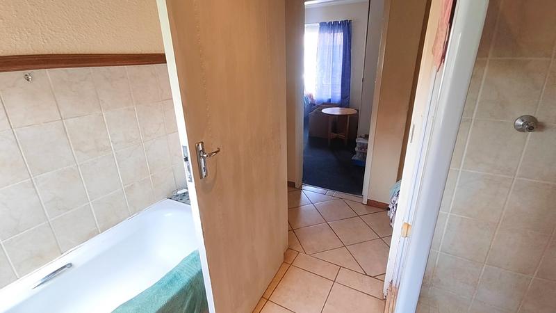 2 Bedroom Property for Sale in Annlin Gauteng