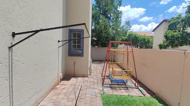 2 Bedroom Property for Sale in Annlin Gauteng