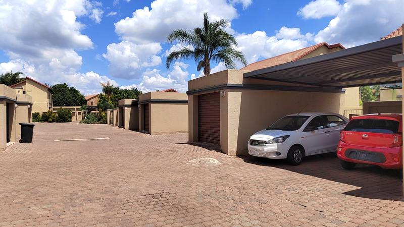 2 Bedroom Property for Sale in Annlin Gauteng