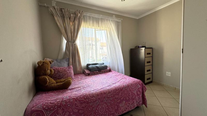 To Let 3 Bedroom Property for Rent in Country View Gauteng