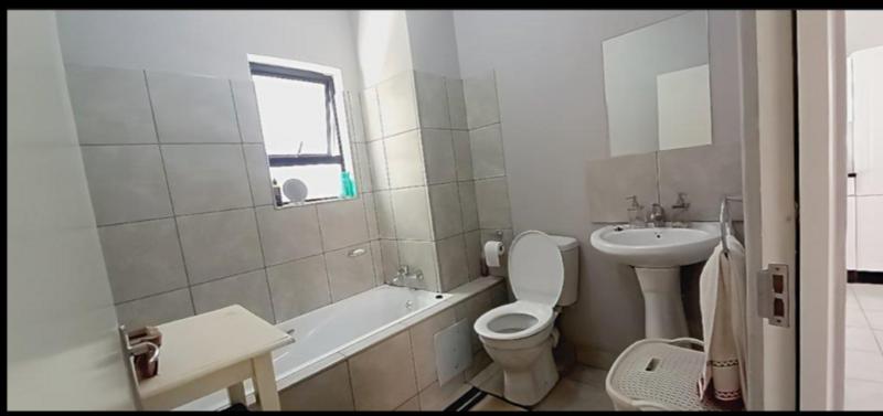 To Let 2 Bedroom Property for Rent in Groblerpark Gauteng