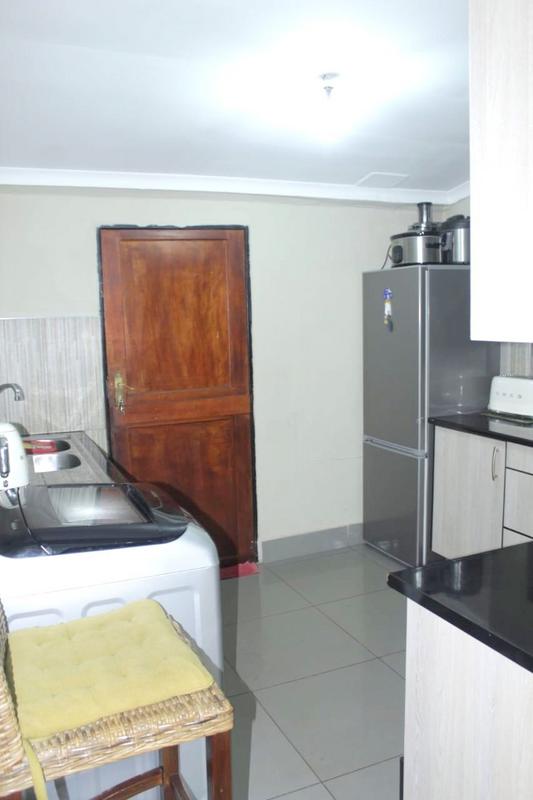 To Let 2 Bedroom Property for Rent in Meadowlands Gauteng