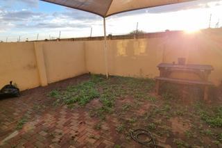 2 Bedroom Property for Sale in Kookrus Gauteng