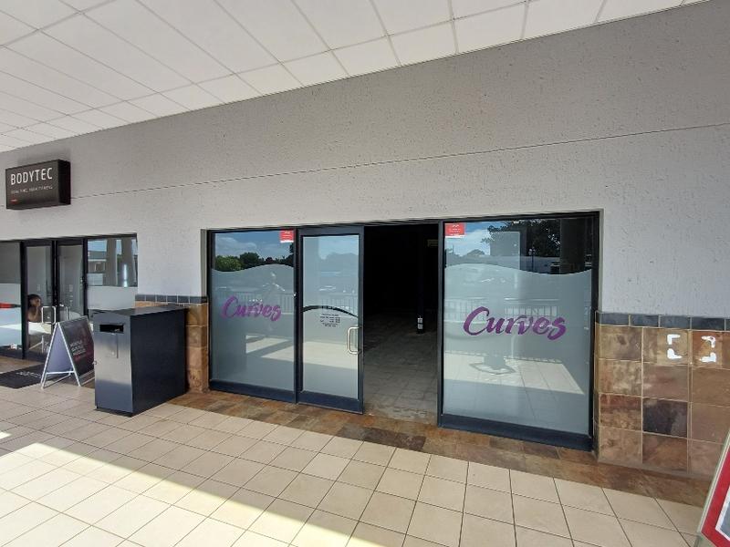 To Let commercial Property for Rent in Die Hoewes Gauteng