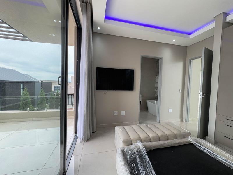 5 Bedroom Property for Sale in Midstream Ridge Gauteng