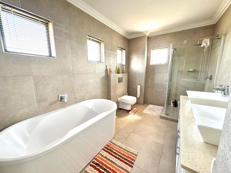 3 Bedroom Property for Sale in Midstream Meadows Gauteng