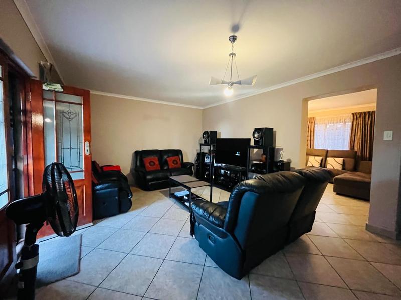 3 Bedroom Property for Sale in Ninapark Gauteng