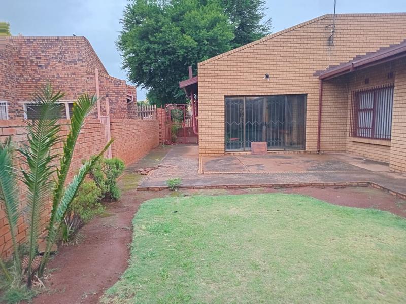 3 Bedroom Property for Sale in Kwa Thema Gauteng