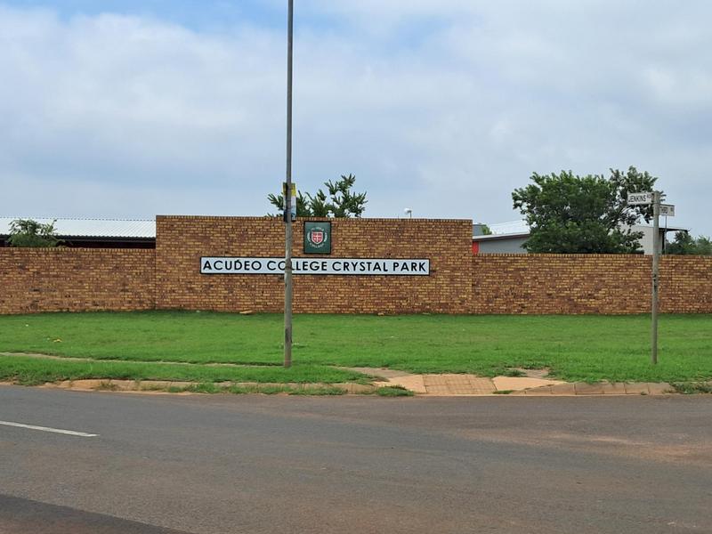 3 Bedroom Property for Sale in Crystal Park Gauteng