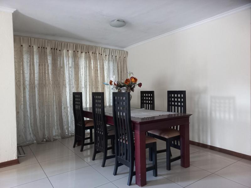 3 Bedroom Property for Sale in Buccleuch Gauteng