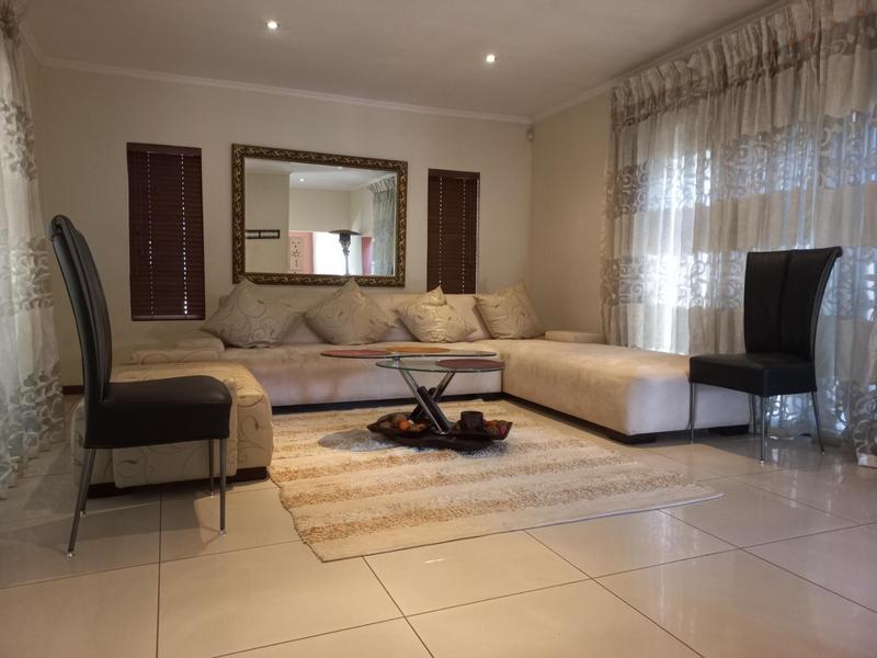 3 Bedroom Property for Sale in Buccleuch Gauteng