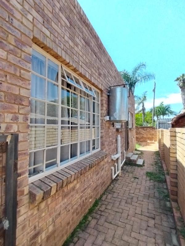 To Let 1 Bedroom Property for Rent in Doornpoort Gauteng