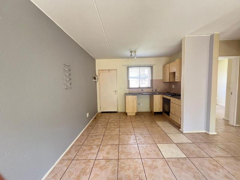 To Let 2 Bedroom Property for Rent in Klippoortjie Gauteng