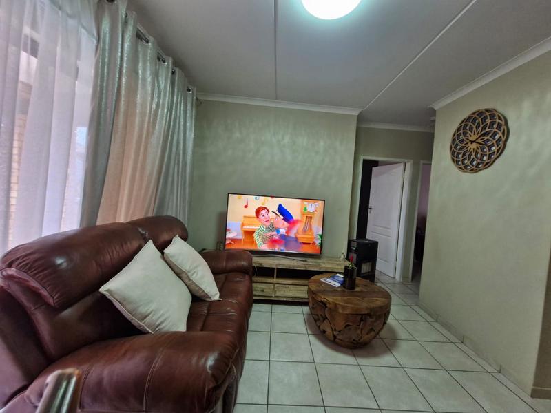 To Let 2 Bedroom Property for Rent in Rynfield A H Gauteng