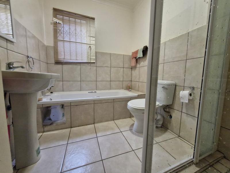 To Let 2 Bedroom Property for Rent in Rynfield A H Gauteng