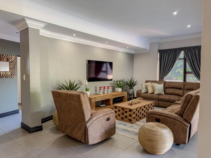 4 Bedroom Property for Sale in Midstream Ridge Gauteng