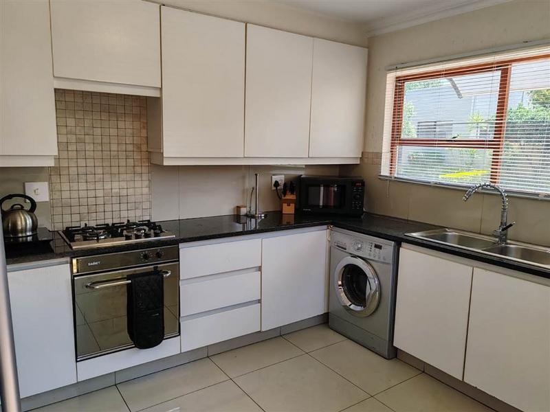 To Let 2 Bedroom Property for Rent in Maroeladal Gauteng