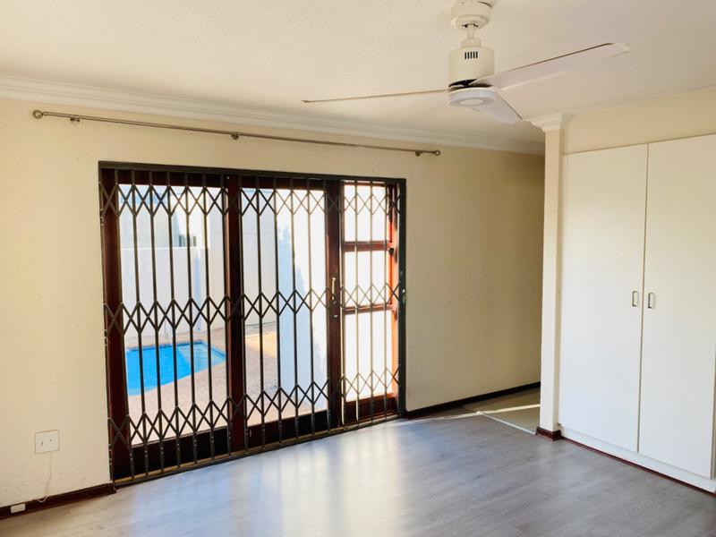 To Let 2 Bedroom Property for Rent in Maroeladal Gauteng