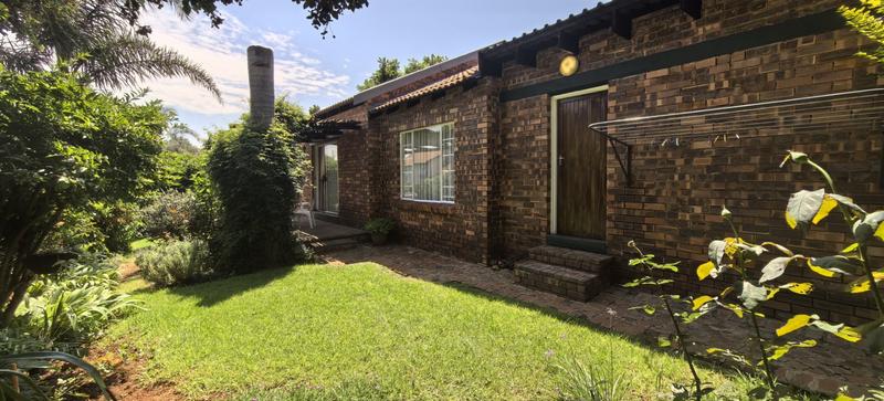 2 Bedroom Property for Sale in Weltevreden Park Gauteng