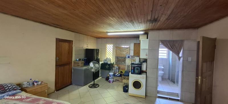 7 Bedroom Property for Sale in Daspoort Gauteng