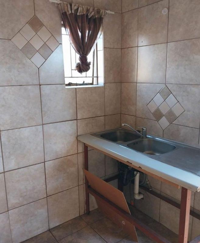 7 Bedroom Property for Sale in Daspoort Gauteng