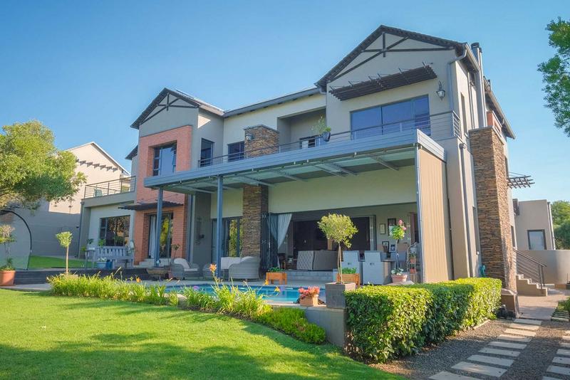 5 Bedroom Property for Sale in Copperleaf Estate Gauteng