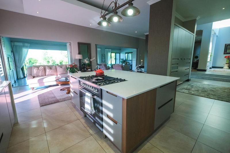 5 Bedroom Property for Sale in Copperleaf Estate Gauteng