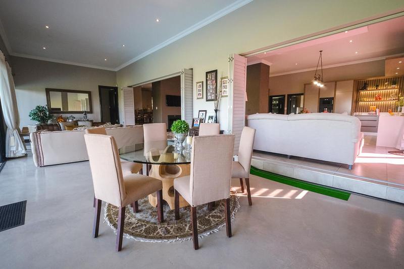 5 Bedroom Property for Sale in Copperleaf Estate Gauteng