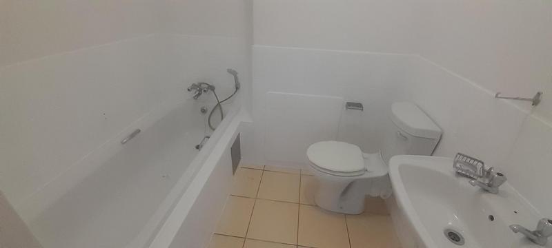 To Let 2 Bedroom Property for Rent in Zwartkop Gauteng