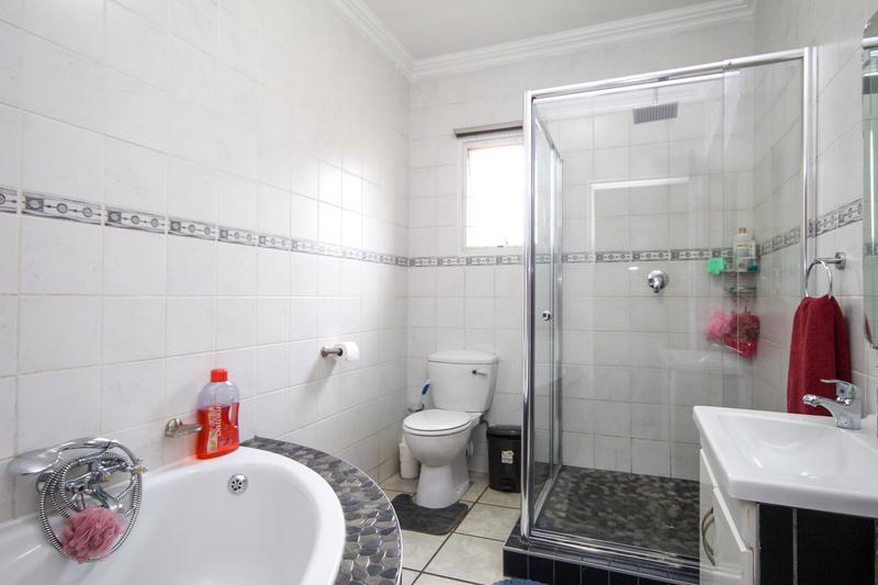 3 Bedroom Property for Sale in Thatchfield Gauteng