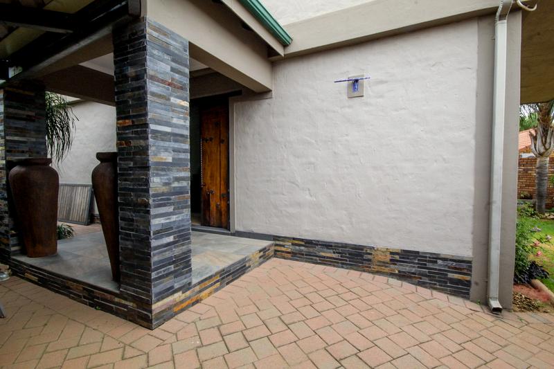 3 Bedroom Property for Sale in Thatchfield Gauteng