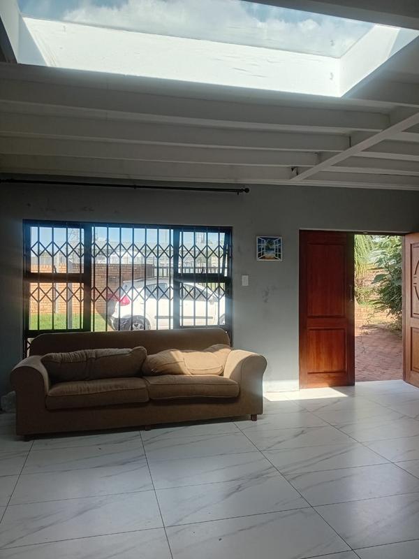 To Let 3 Bedroom Property for Rent in Mindalore Gauteng