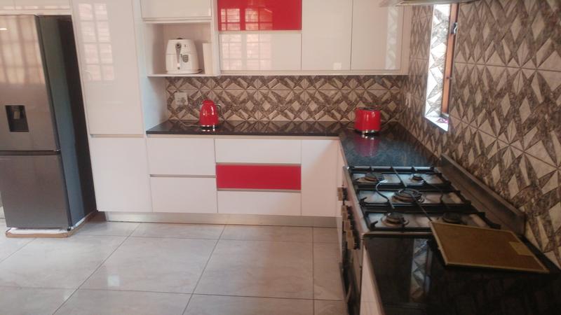 5 Bedroom Property for Sale in Amandasig Gauteng