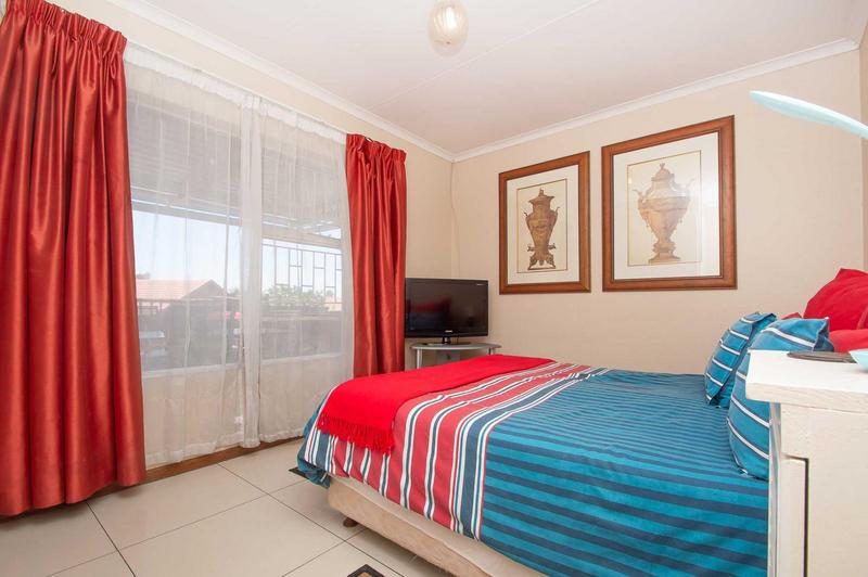 2 Bedroom Property for Sale in Wilro Park Gauteng